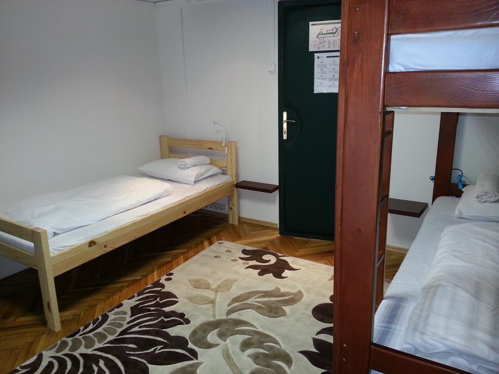 Walking Bed Budapest Hostel Quarto foto