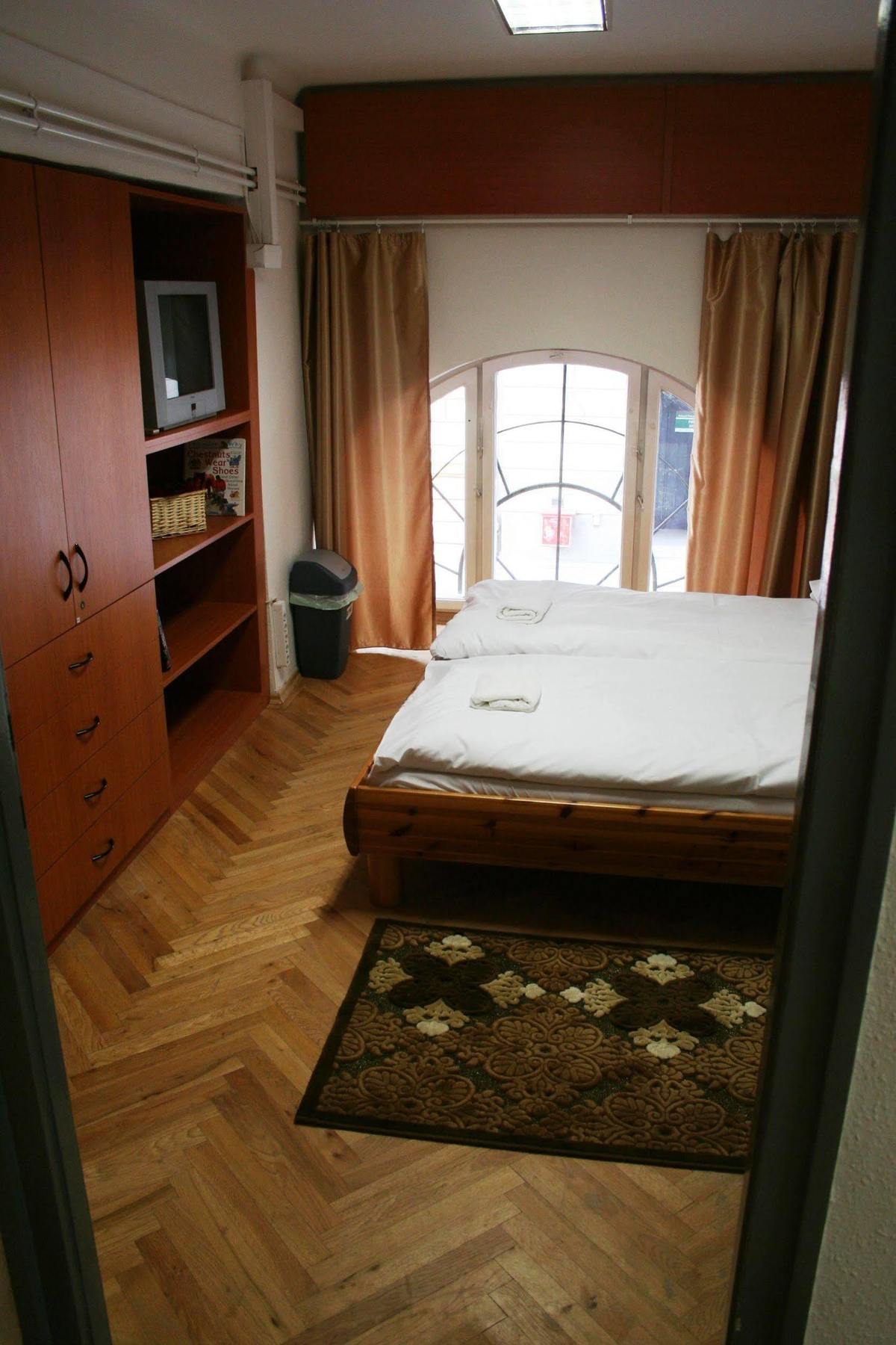 Walking Bed Budapest Hostel Exterior foto